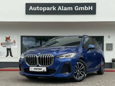 Gebraucht BMW 218 M Sport 136 PS (100 kW) 2024 Portimao blau metallic Van / Kleinbus
