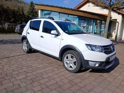 Second-hand Dacia Sandero Prestige 90 CP (66 kW) 2014 Alb Hatchback