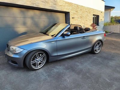 Gebraucht BMW 135 Cabriolet M Sport 306 PS (225 kW) 2011 Grau Cabrio