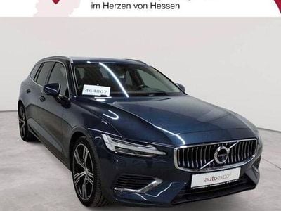 Gebraucht Volvo V60 Inscription 253 PS (186 kW) 2021 Denim blue Kombi