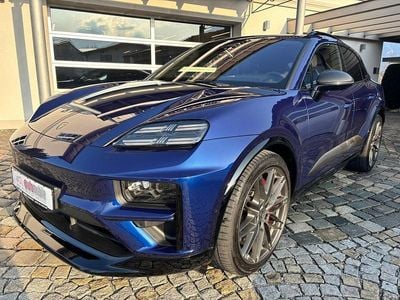 Gebraucht Porsche Macan Turbo 469 kW (639 PS) 2024 Enzianblau SUV