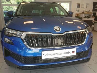 Neu Skoda Karoq Selection 150 PS (110 kW) 2025 Raceblau metallic SUV
