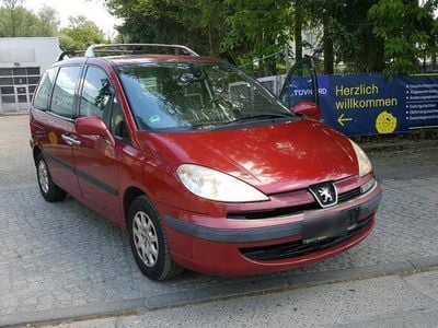 Peugeot 807