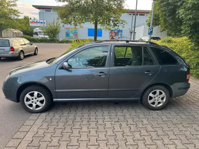 Second-hand Skoda Fabia 100 CP (73 kW) 2007 Gri Break