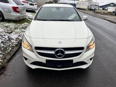 Usata Mercedes CLA200 136 CV (100 kW) 2015 Bianco Berlina