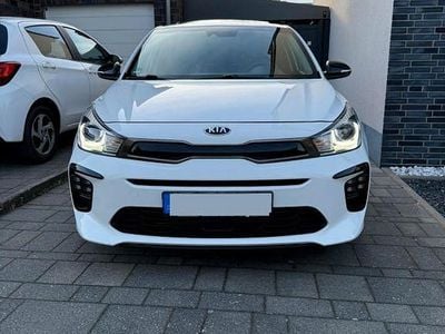 Second-hand Kia Rio GT-Line 120 CP (88 kW) 2019 Alb Berlinǎ