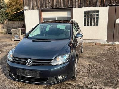 Blau Gebraucht 2009 VW Golf V Highline Kombi | 5.800 € (Etwas zu teuer)