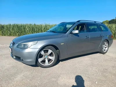 Gebraucht BMW 525 177 PS (130 kW) 2005 Grau Kombi