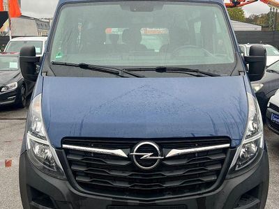 Blau Gebraucht 2021 Opel Movano Van | 18.999 € (Guter Preis)