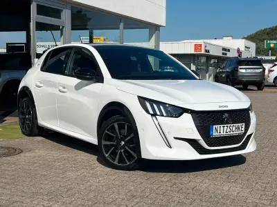 Gebraucht Peugeot 208 GTi 101 PS (74 kW) 2023 Weiß Kleinwagen
