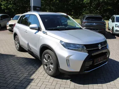 Gebraucht Suzuki Vitara Comfort 110 PS (80 kW) 2025 Silber SUV