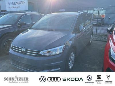 Gebraucht VW Touran Comfortline 150 PS (110 kW) 2025 Grau Van / Kleinbus