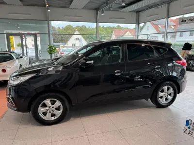 Gebraucht Hyundai ix35 Style 136 PS (100 kW) 2011 Schwarz SUV