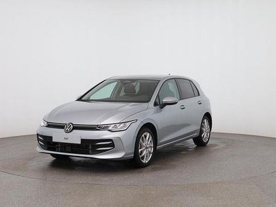 Gebraucht VW Golf VIII 150 PS (110 kW) 2026 Silber Limousine