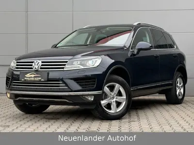 Gebraucht VW Touareg Terrain Tech 262 PS (192 kW) 2017 Blau SUV
