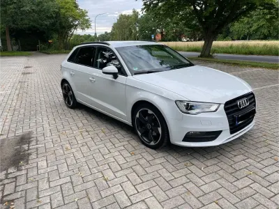 Gebraucht Audi A3 Sport 110 PS (80 kW) 2015 Weiß Limousine