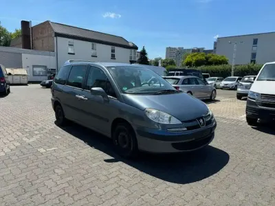 Gebraucht Peugeot 807 Family 136 PS (100 kW) 2006 Eisengrau/metallic Van / Kleinbus
