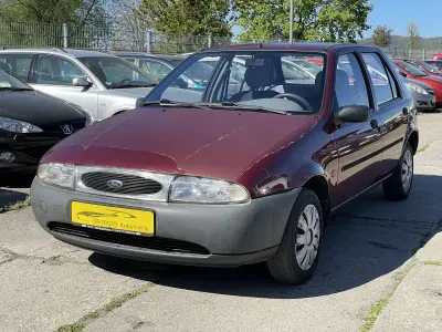 Używany Ford Fiesta 60 KM (44 kW) 1998 Czerwony Hatchback