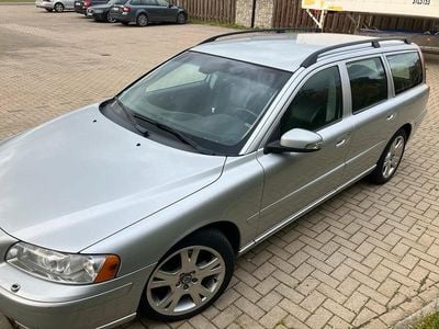 Second-hand Volvo V70 163 CP (119 kW) 2007 Argintiu Break
