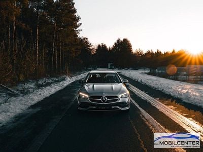 Gebraucht Mercedes C200 204 PS (150 kW) 2023 Silber Limousine