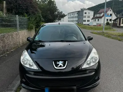 Gebraucht Peugeot 206 75 PS (55 kW) 2009 Schwarz Limousine