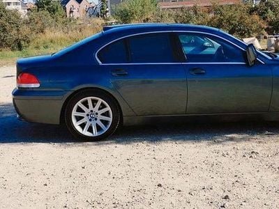 Second-hand BMW 735 272 CP (200 kW) 2002 Gri Berlinǎ