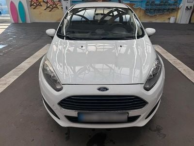 Begagnad Ford Fiesta 112 HK (82 kW) 2018 Vit Halvkombi