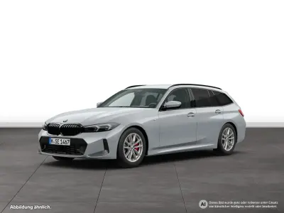 Gebraucht BMW 330 M Sport 258 PS (189 kW) 2026 Grau Kombi