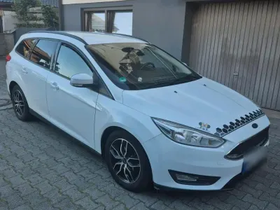 Gebraucht Ford Focus 100 PS (73 kW) 2016 Weiß Kombi