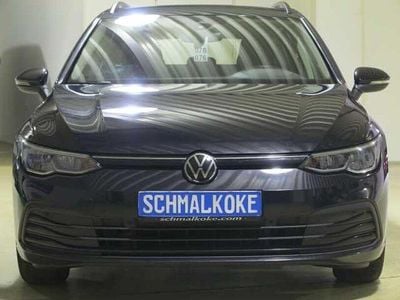 Gebraucht VW Golf VIII Life 116 PS (85 kW) 2022 Deep black pearlescent (metallic) Kombi