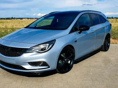 Gebraucht Opel Astra 150 PS (110 kW) 2018 Andere farben Kombi