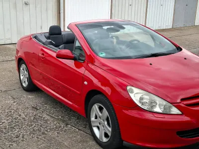 Gebraucht Peugeot 307 CC 136 PS (100 kW) 2005 Rot Cabrio