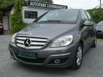 Gebraucht Mercedes B180 116 PS (85 kW) 2011 Grau Van / Kleinbus