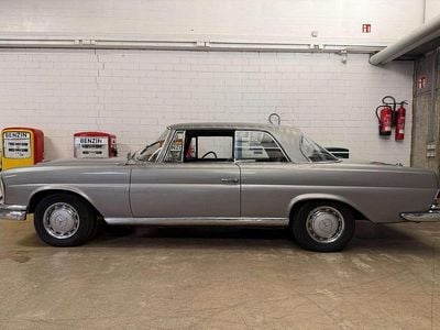 Gebraucht Mercedes 250 SE 150 PS (110 kW) 1967 Silber Coupé
