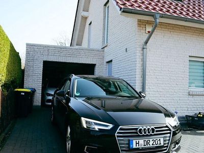 Gebraucht Audi A4 Comfort 150 PS (110 kW) 2017 Schwarz Kombi