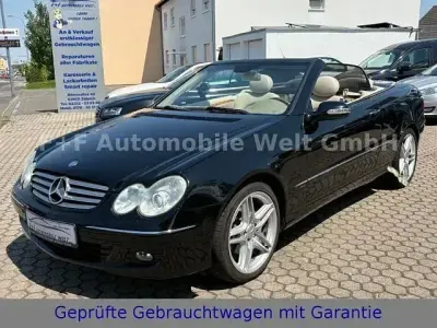 Gebraucht Mercedes CLK320 Elegance 218 PS (160 kW) 2003 Schwarz Cabrio