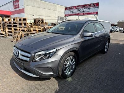 Brugt Mercedes GLA200 136 HK (100 kW) 2015 Grå SUV