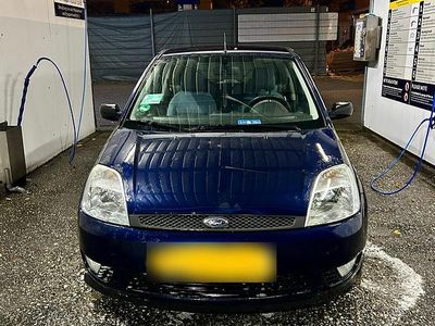 Gebraucht Ford Fiesta 85 PS (62 kW) 2005 Blau Kleinwagen