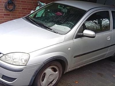 Usata Opel Corsa 75 CV (55 kW) 2004 Argento Utilitaria