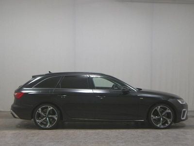 Gebraucht Audi A4 S-Line 163 PS (119 kW) 2023 Schwarz Kombi