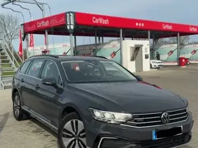 Second-hand VW Passat GTE 218 CP (160 kW) 2021 Gri Break