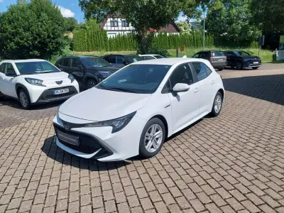 Gebraucht Toyota Corolla Comfort 122 PS (89 kW) 2021 Weiß Limousine