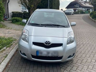 gebraucht Toyota Yaris 1,4l, 101 PS