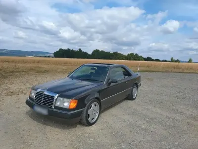 Gebraucht Mercedes E300 180 PS (132 kW) 1991 Schwarz Coupé