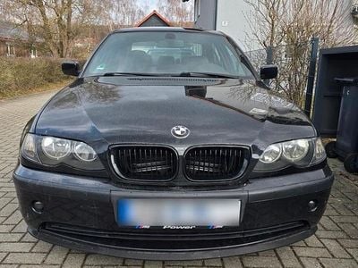 Gebraucht BMW 318 143 PS (105 kW) 2004 Schwarz Limousine