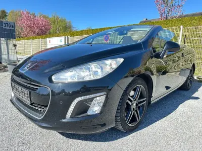 Gebraucht Peugeot 308 CC Active 156 PS (114 kW) 2011 Schwarz Cabrio