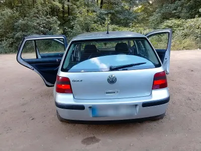 Gebraucht VW Golf IV 75 PS (55 kW) 2001 Silber Kleinwagen