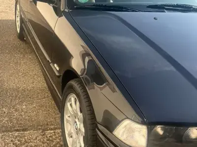 Gebraucht BMW 323 170 PS (125 kW) 1997 Schwarz Limousine