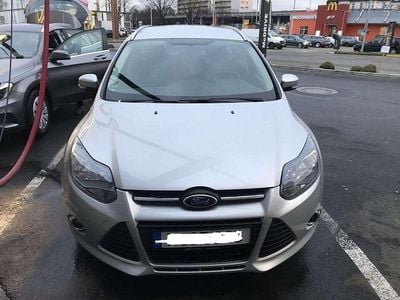 Gebraucht Ford Focus Ambiente 95 PS (69 kW) 2013 Grau Kombi