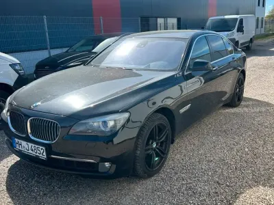 Usata BMW 750 408 CV (300 kW) 2010 Nero Berlina